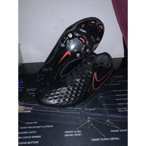 Nike Tiempo Legend 8 Elite FG Soccer Cleats Black Red AT5293-060 Mens Size 7.5